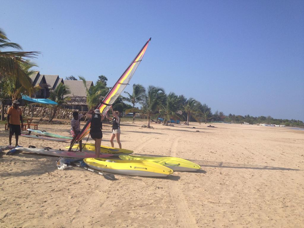 Aqua Marine Beach Resort Pasikuda Habitación foto